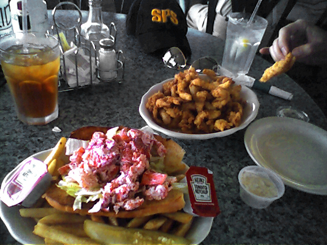 Rhode Trip: Roll d’Lobster
